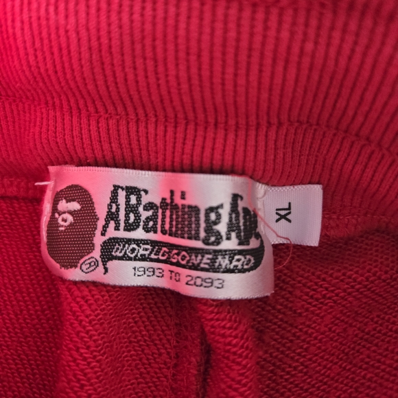 A BATHING APE Shorts - Picture 2 of 3